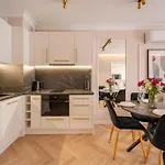 Marina Elegance Kollataja 7a- By Perlowa Przystan Rent 公寓 科沃布热格
