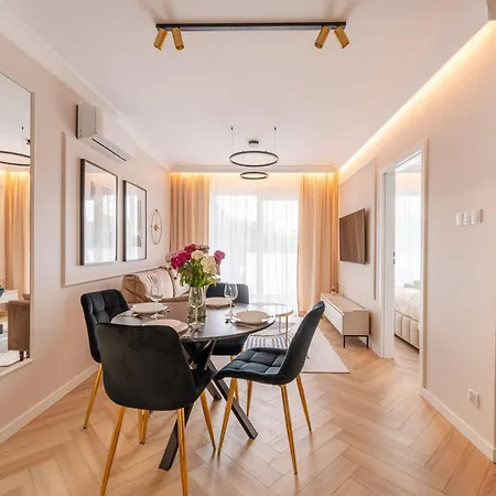 Marina Elegance Kollataja 7a- By Perlowa Przystan Rent Apartamento *