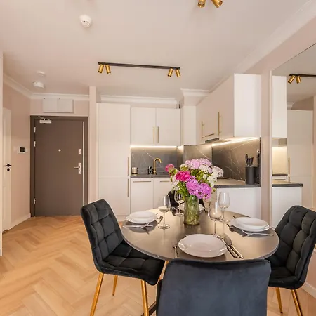 Marina Elegance Kollataja 7a- By Perlowa Przystan Rent Apartamento *